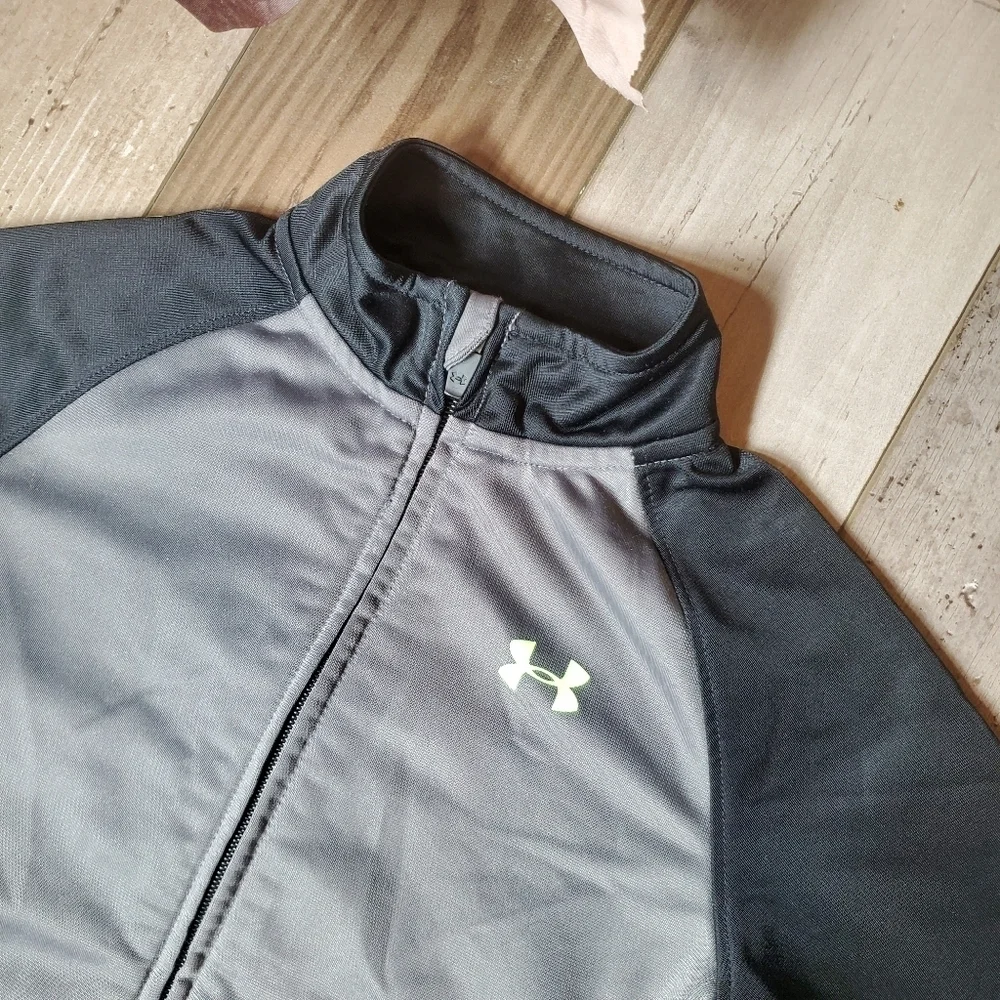 Under Armour Toddler Boy Lightweight Zip-Up Jacket Size 3T Black Gray EUC